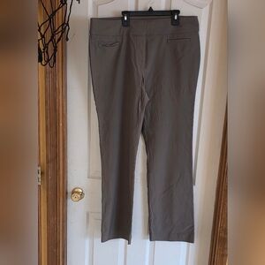 Apt.9 Classic Tan Dress Pants Size 16